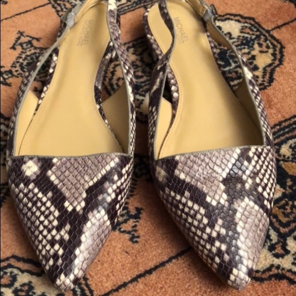 Michael Kors Claudia flat embossed leather size9.5 - Picture 2 of 4